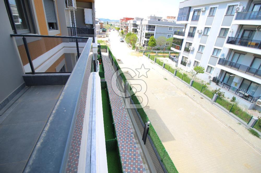 Menderes Cüneytbey Mah. Site İçi 2+1 Arakat Kiralık Daire