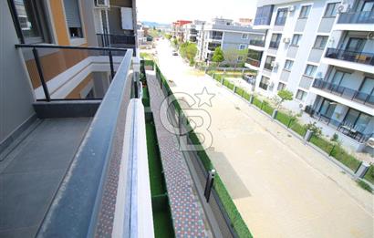 Menderes Cüneytbey Mah. Site İçi 2+1 Arakat Kiralık Daire