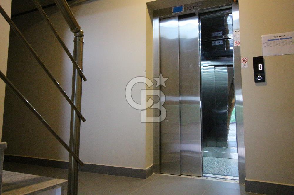 Menderes Cüneytbey Mah. Site İçi 2+1 Arakat Kiralık Daire