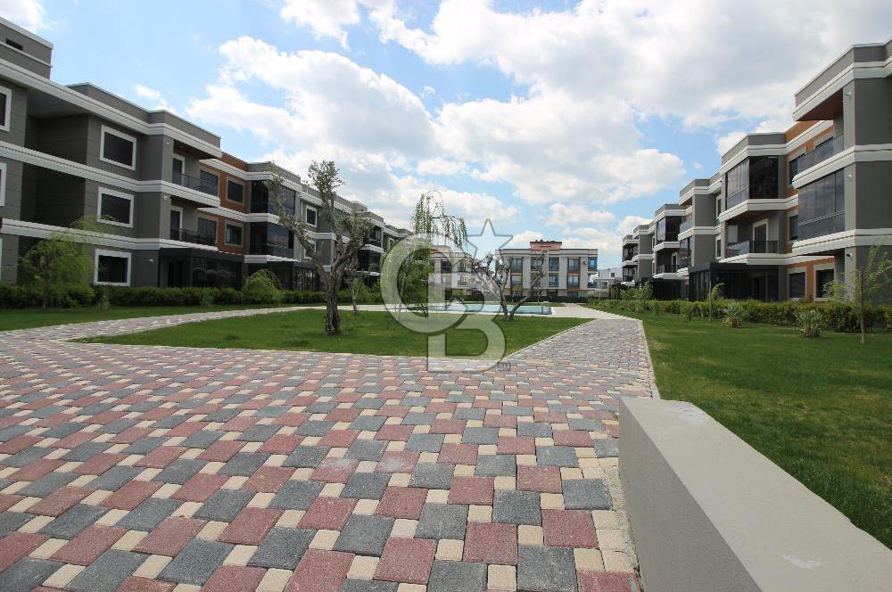 Menderes Cüneytbey Mah. Site İçi 2+1 Arakat Kiralık Daire