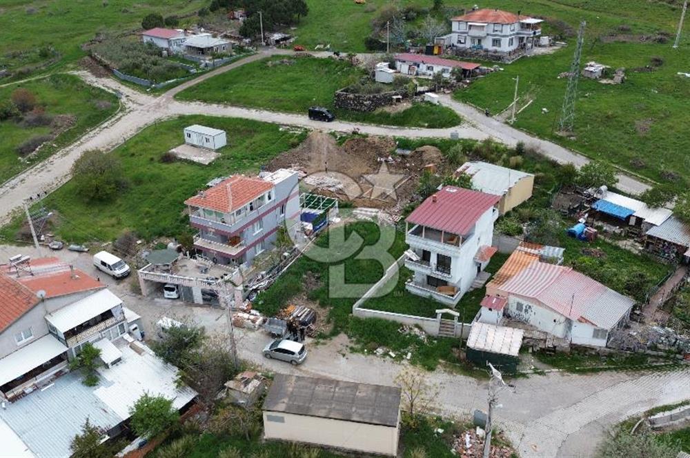 ALİAĞA ÇALTILIDERE'DE KÖY İÇERİSİNDE (250M2) SATILIK İMARLI ARSA