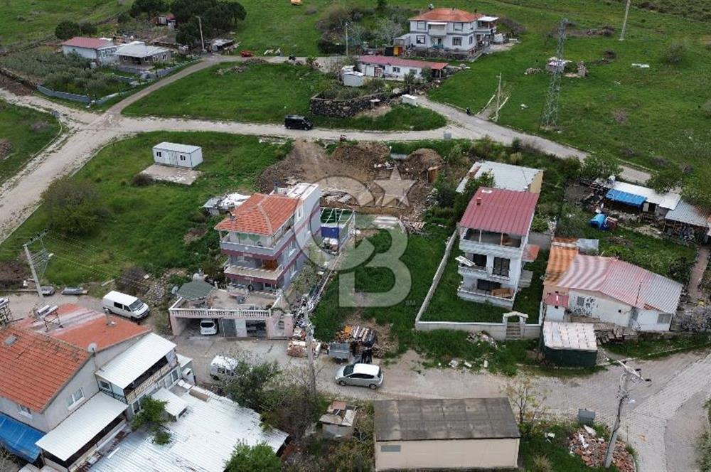 ALİAĞA ÇALTILIDERE'DE KÖY İÇERİSİNDE (250M2) SATILIK İMARLI ARSA