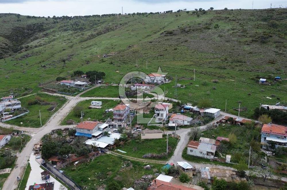ALİAĞA ÇALTILIDERE'DE KÖY İÇERİSİNDE (250M2) SATILIK İMARLI ARSA