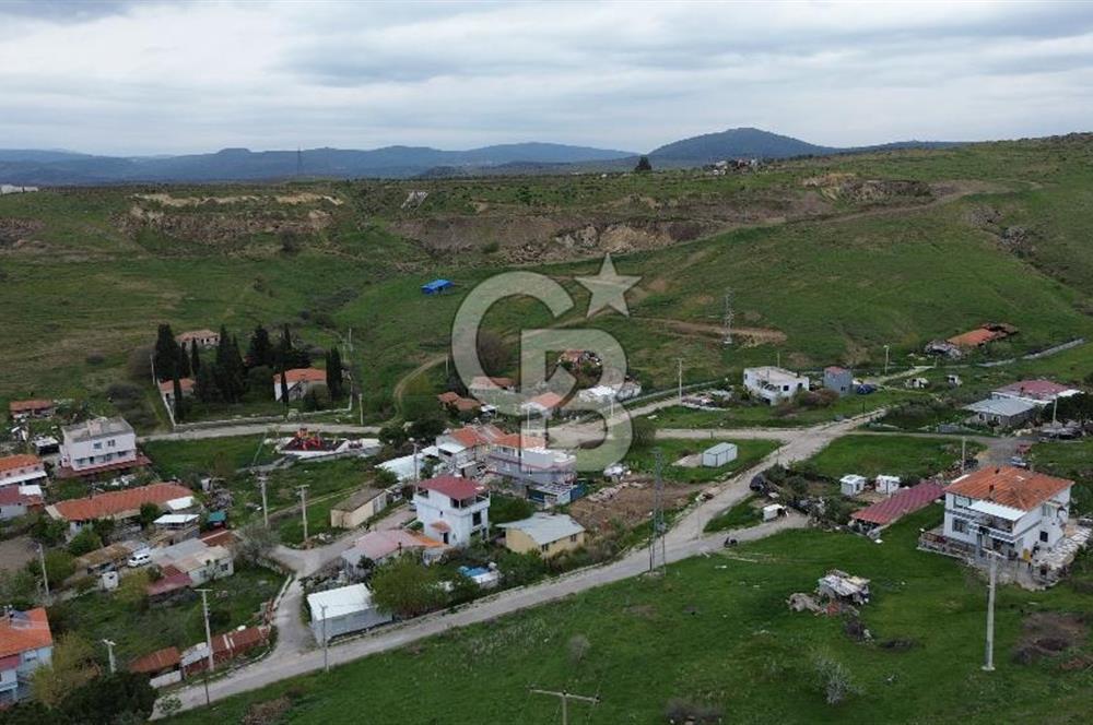 ALİAĞA ÇALTILIDERE'DE KÖY İÇERİSİNDE (250M2) SATILIK İMARLI ARSA