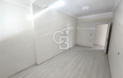 HAVUZLU SİTEDE GENİŞ TİP 2+1 KÖŞE KONUMLU SATILIK DAİRE