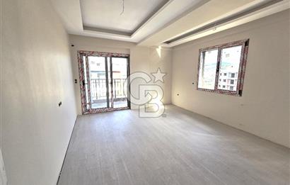 HAVUZLU SİTEDE GENİŞ TİP 2+1 KÖŞE KONUMLU SATILIK DAİRE