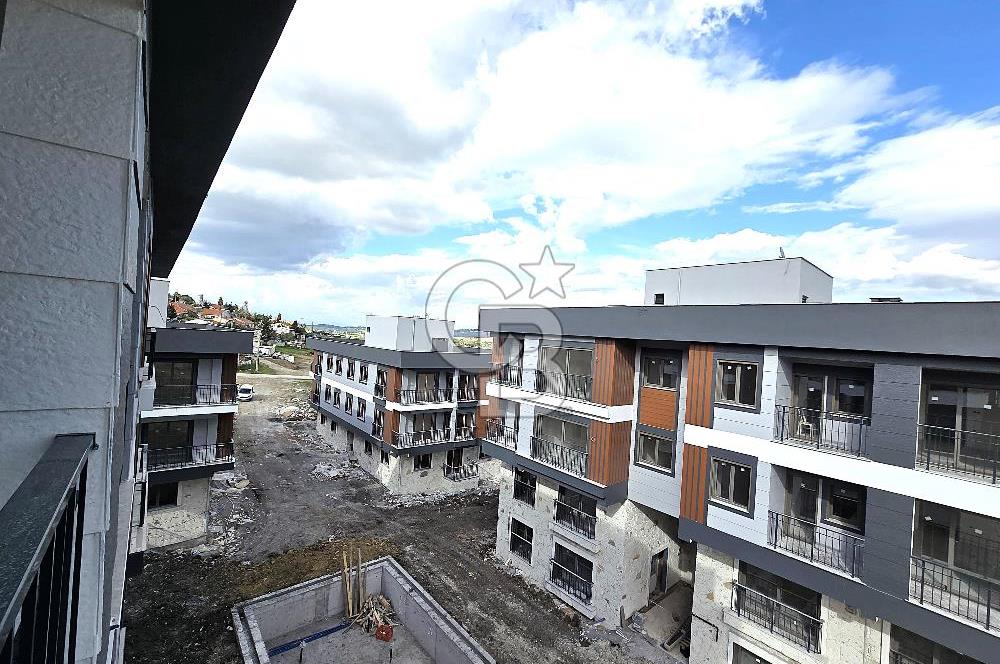 HAVUZLU SİTEDE GENİŞ TİP 2+1 KÖŞE KONUMLU SATILIK DAİRE