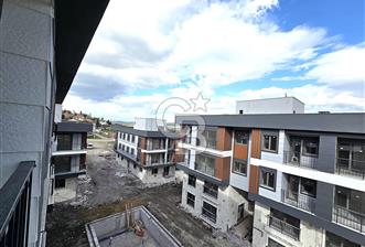 HAVUZLU SİTEDE GENİŞ TİP 2+1 KÖŞE KONUMLU SATILIK DAİRE