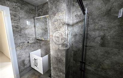 HAVUZLU SİTEDE GENİŞ TİP 2+1 KÖŞE KONUMLU SATILIK DAİRE
