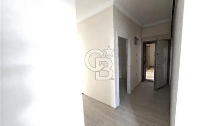 HAVUZLU SİTEDE GENİŞ TİP 2+1 KÖŞE KONUMLU SATILIK DAİRE