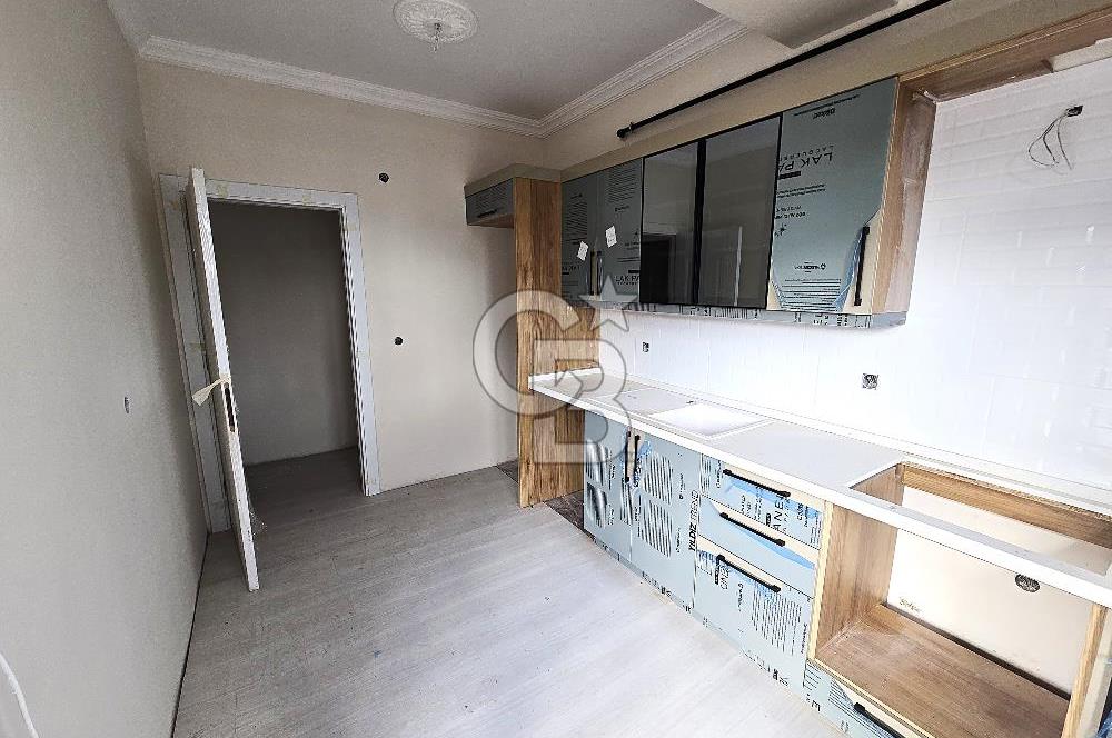 HAVUZLU SİTEDE GENİŞ TİP 2+1 KÖŞE KONUMLU SATILIK DAİRE