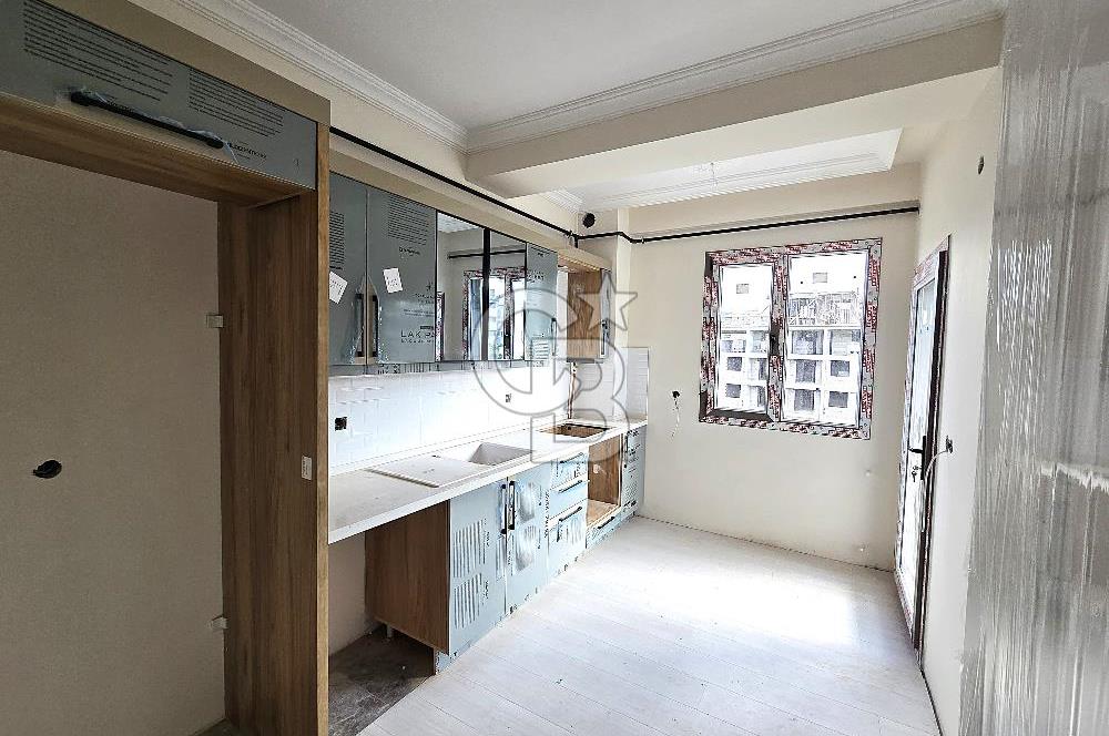 HAVUZLU SİTEDE GENİŞ TİP 2+1 KÖŞE KONUMLU SATILIK DAİRE