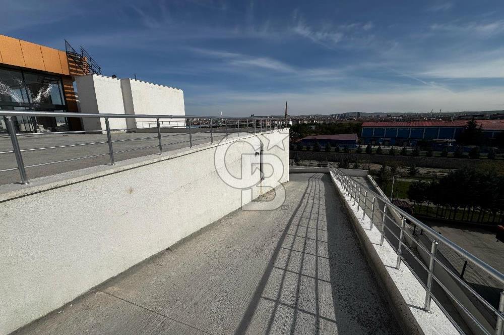 EAST-WEST FACE IN WEST AUTONOMOUS-2/NEW GENERATION STORE FOR SALE 80 M2