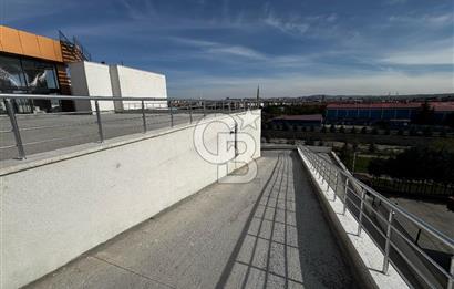 EAST-WEST FACE IN WEST AUTONOMOUS-2/NEW GENERATION STORE FOR SALE 80 M2