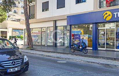 MİNİBÜS CAD. ÜZERİNDE, MÜKEMMEL KONUMDA , 16 M CEPHELİ , 97 m2