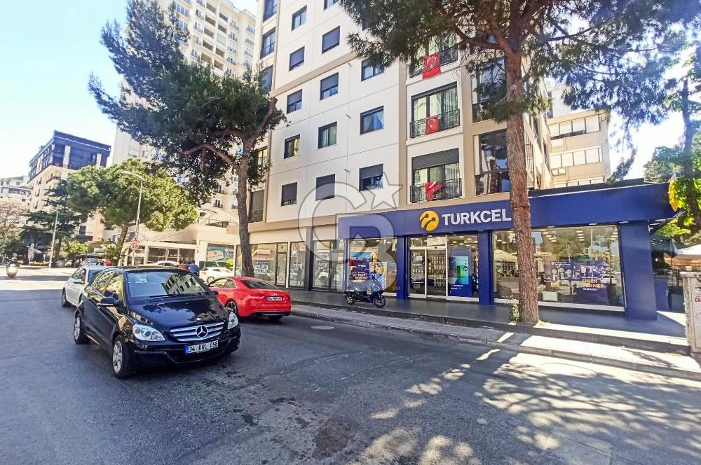 MİNİBÜS CAD. ÜZERİNDE, MÜKEMMEL KONUMDA , 16 M CEPHELİ , 97 m2