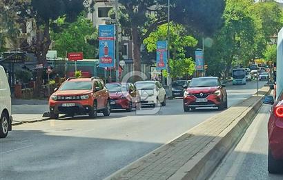 MİNİBÜS CAD. ÜZERİNDE, MÜKEMMEL KONUMDA , 16 M CEPHELİ , 97 m2