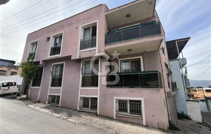 Konak Gültepe'de Köşe Konumda 90 m2 2+1 Daire Teraslı