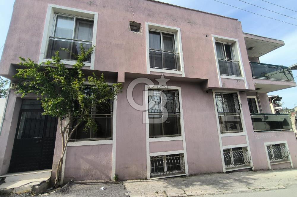 Konak Gültepe'de Köşe Konumda 90 m2 2+1 Daire Teraslı
