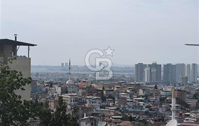 Konak Gültepe'de Köşe Konumda 90 m2 2+1 Daire Teraslı