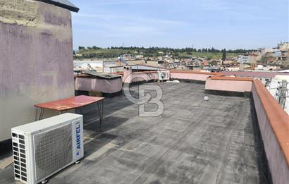 Konak Gültepe'de Köşe Konumda 90 m2 2+1 Daire Teraslı