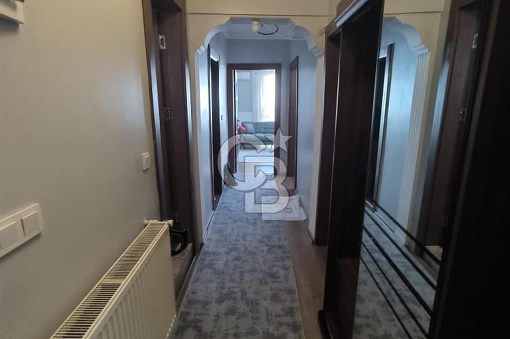 Konak Gültepe'de Köşe Konumda 90 m2 2+1 Daire Teraslı