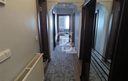Konak Gültepe'de Köşe Konumda 90 m2 2+1 Daire Teraslı