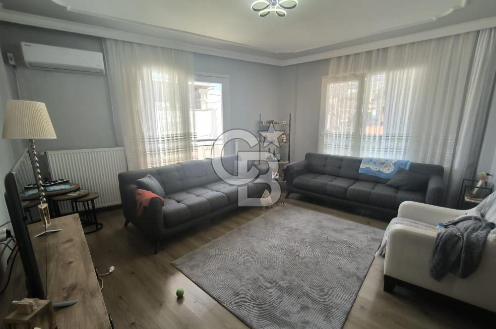 Konak Gültepe'de Köşe Konumda 90 m2 2+1 Daire Teraslı