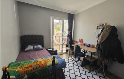 Konak Gültepe'de Köşe Konumda 90 m2 2+1 Daire Teraslı