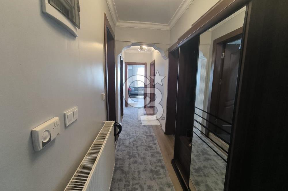 Konak Gültepe'de Köşe Konumda 90 m2 2+1 Daire Teraslı