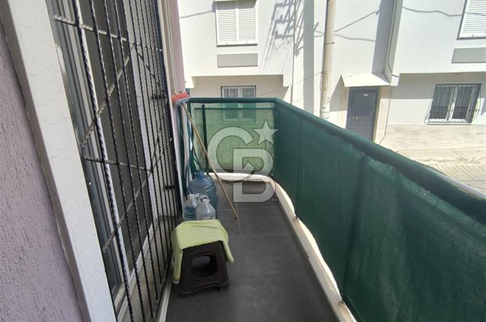 Konak Gültepe'de Köşe Konumda Ara Kat 2+1 Daire 