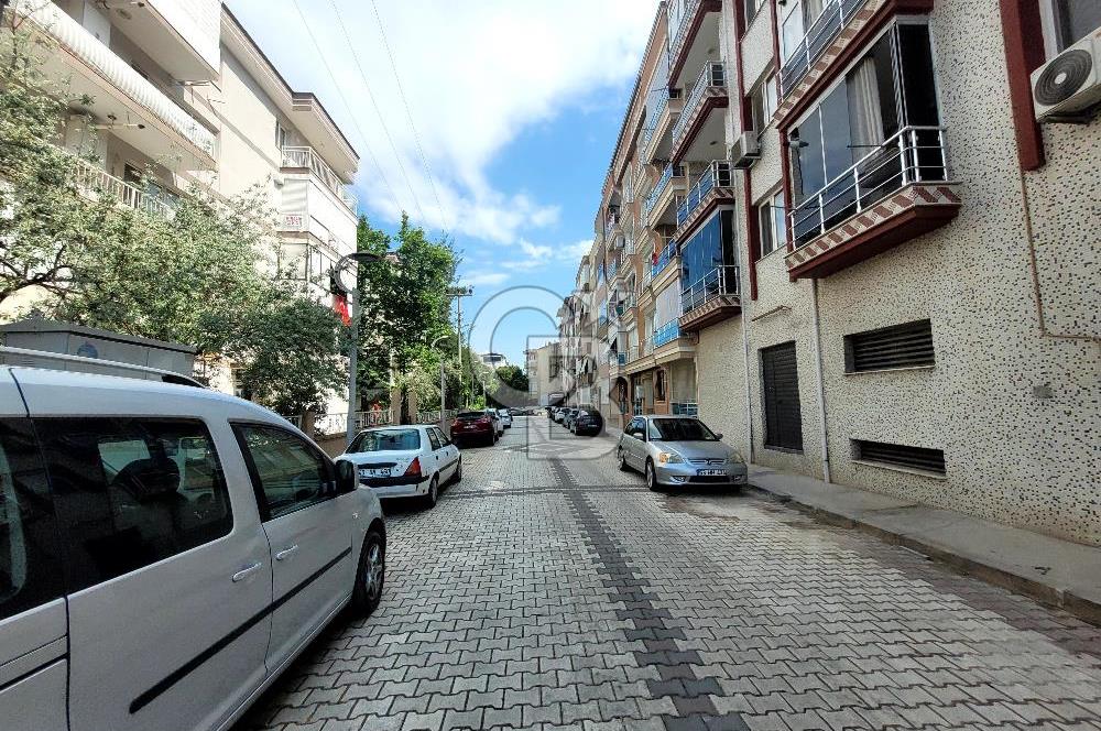 Menemen Merkezi Konumda Satılık İşyeri