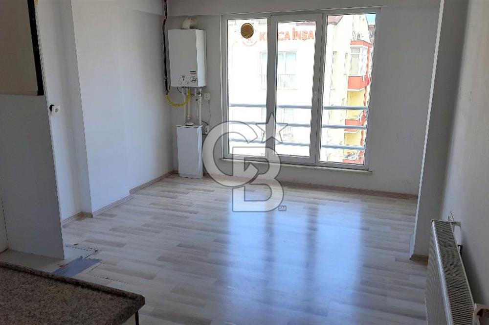 BARBAROS MAHALLESİ HAVAALANINA 300 METRE MESAFEDE 2+1 DAİRE