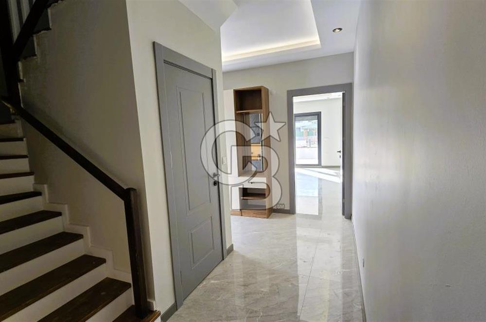 COLDWELL BANKER'DAN ŞAKRANDA DENİZE 300M MESAFEDE SATILIK VİLLA