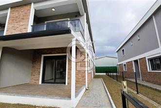COLDWELL BANKER'DAN ŞAKRANDA DENİZE 300M MESAFEDE SATILIK VİLLA