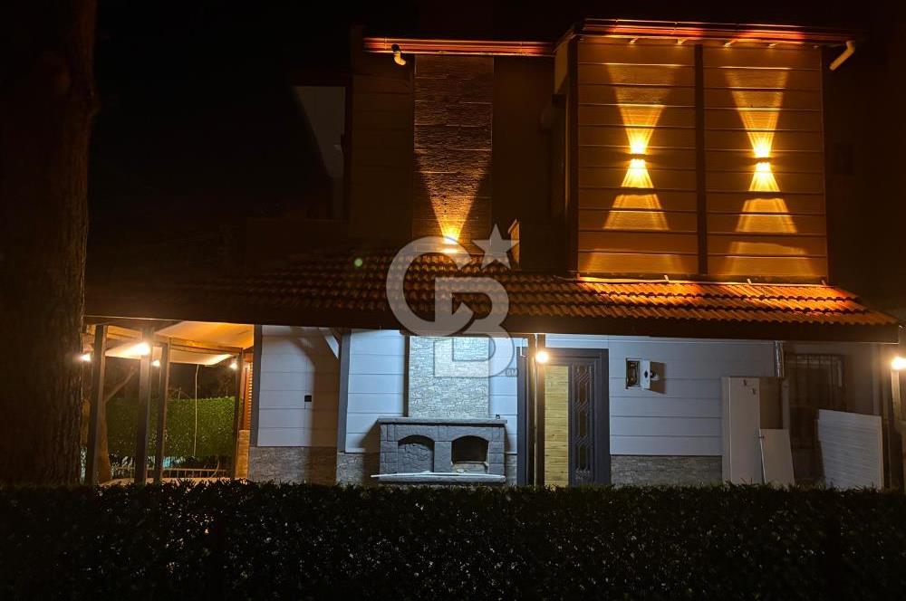 Dikili´ de Eşyalı Kiralık Bahçeli Dubleks Villa