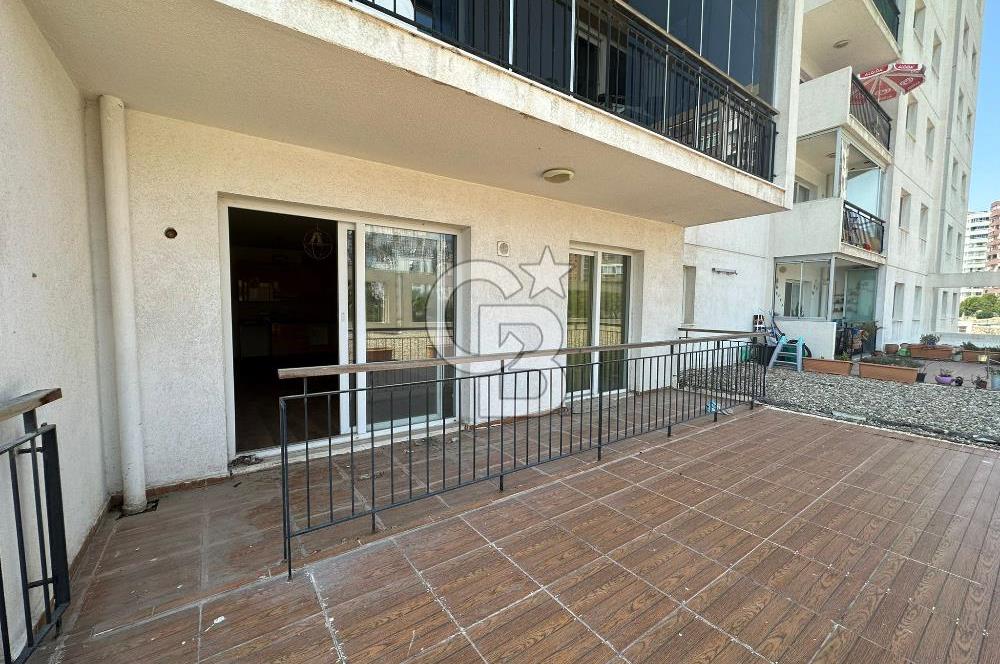 Çiğli Evka 5'te Palmiye Teras Park Sitesinde Kiralık 1+1