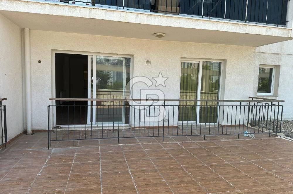 Çiğli Evka 5'te Palmiye Teras Park Sitesinde Kiralık 1+1