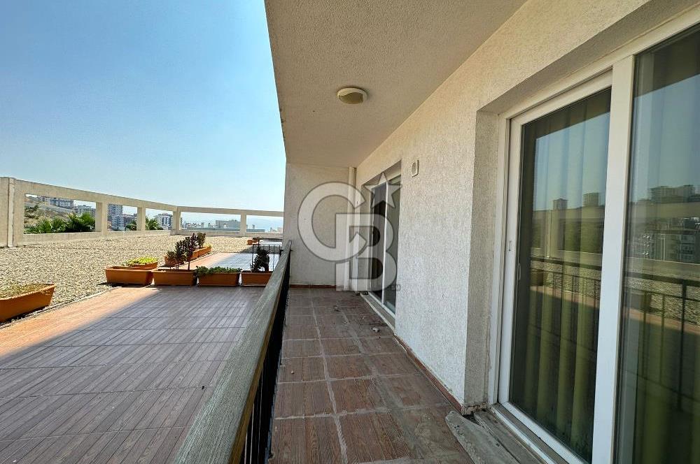 Çiğli Evka 5'te Palmiye Teras Park Sitesinde Kiralık 1+1