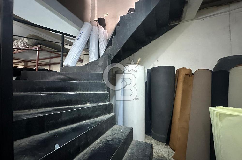 Işıkkent Ayakkabıcılar Sitesinde 400m2 Satılık Komple İşyeri 