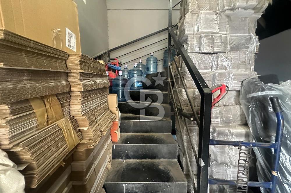 Işıkkent Ayakkabıcılar Sitesinde 400m2 Satılık Komple İşyeri 