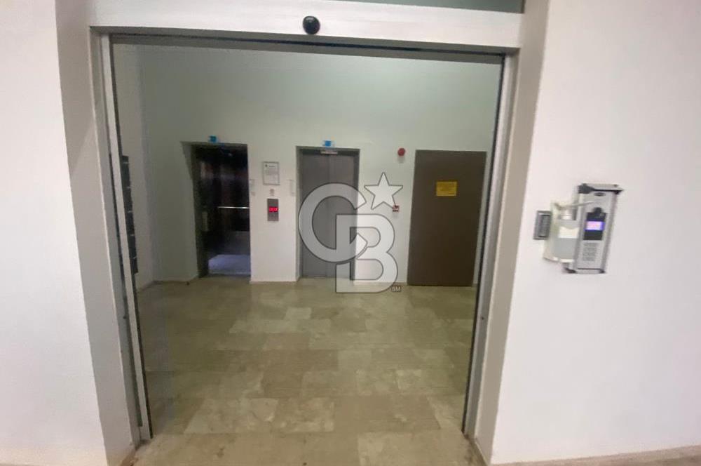 Çiğli Evka 5'te Palmiye Teras Park Sitesinde Kiralık 1+1