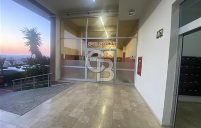 Çiğli Evka 5'te Palmiye Teras Park Sitesinde Kiralık 1+1