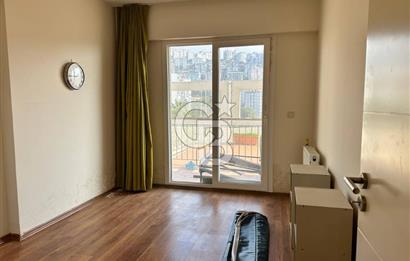 Çiğli Evka 5'te Palmiye Teras Park Sitesinde Kiralık 1+1