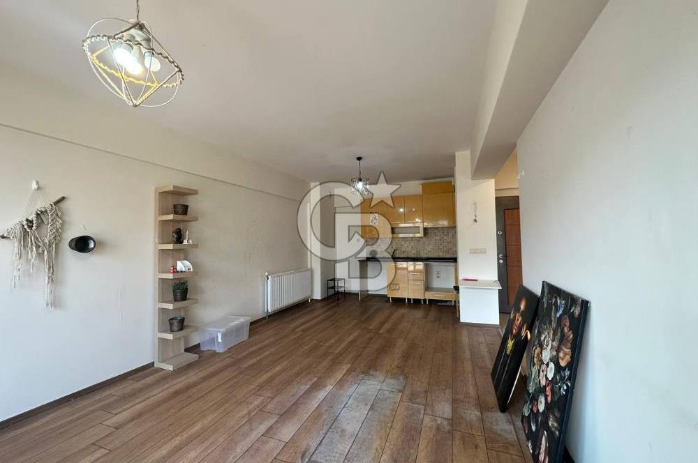 Çiğli Evka 5'te Palmiye Teras Park Sitesinde Kiralık 1+1