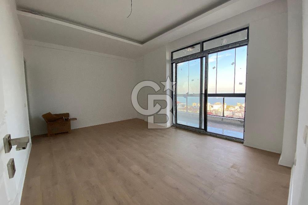 Deniz Manzaralı Geniş Kullanım Alanına Sahip 3+1 / 0 Daire