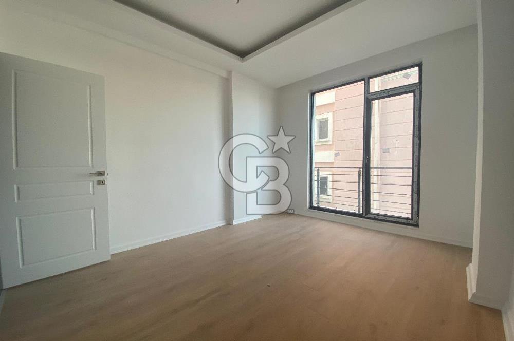 Deniz Manzaralı Geniş Kullanım Alanına Sahip 3+1 / 0 Daire