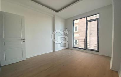 Deniz Manzaralı Geniş Kullanım Alanına Sahip 3+1 / 0 Daire