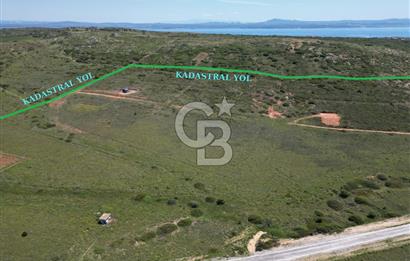 BOZCAADA AYANA KOYUNDA DENİZ MANZARALI 312 M² SATILIK ARSA