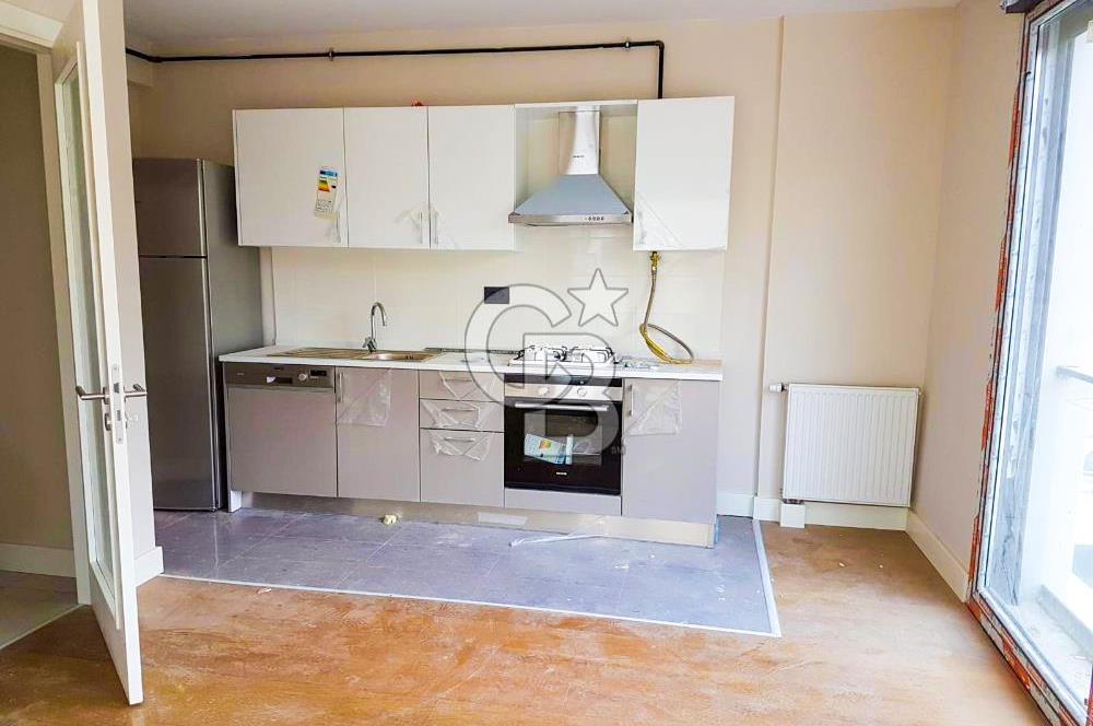 KOZYATAĞI METROYA YAKIN YENİ BİNADA 1+1 SATILIK DAİRE